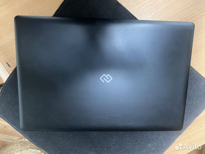 Тонкий 14 дюймовый ноутбук 4 ядра 6 часов