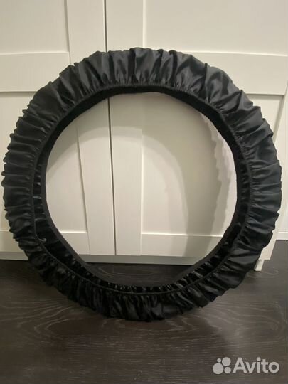 Обруч, мяч, наколенники гимнастические