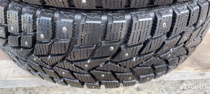 Dunlop Grandtrek Ice 02 205/70 R15