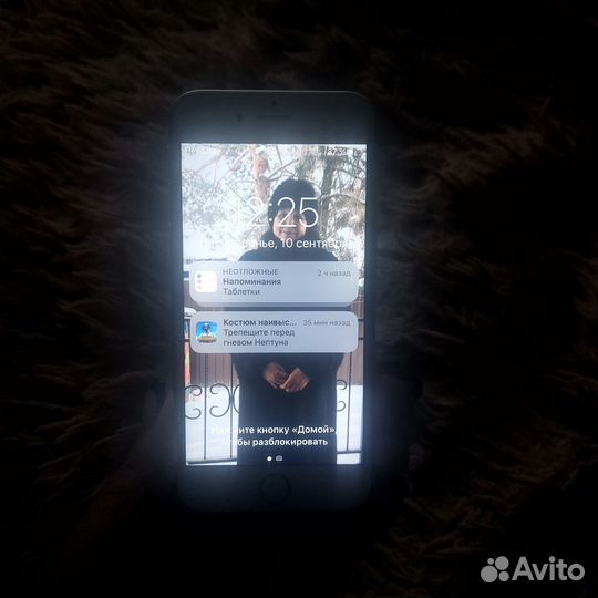 Телефон iPhone 6s