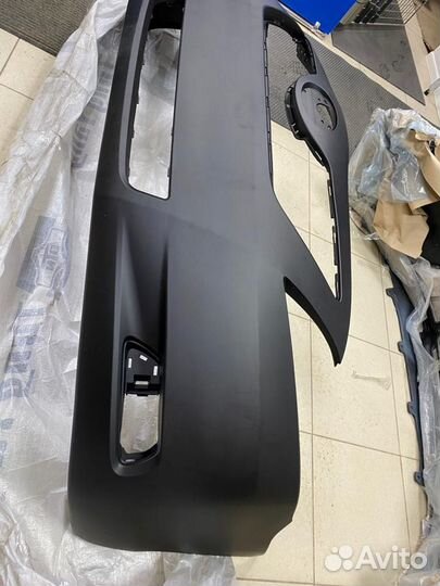 Бампер передний Toyota Camry 40