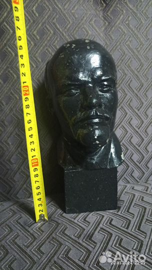 Бюст Ленина
