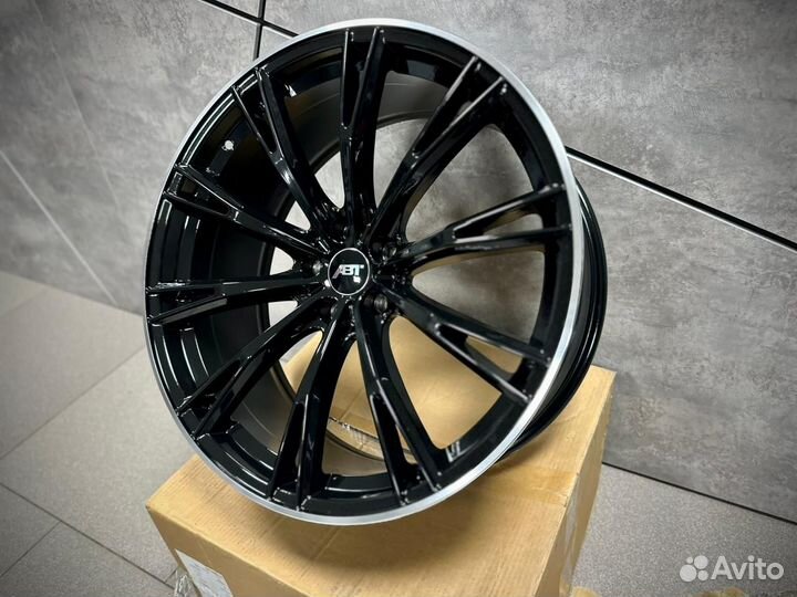 Комплект литых дисков R21 Skoda новые