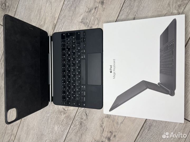 Apple magic keyboard iPad