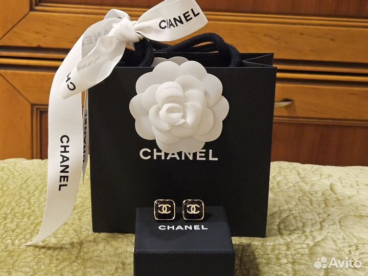 Серьги Chanel оригинал новые