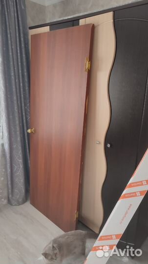 Двери межкомнатные 3 шт 80, 4 дверь 60