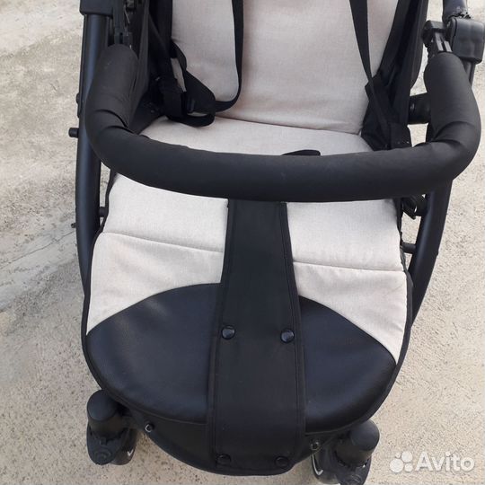 Коляска прогулочная