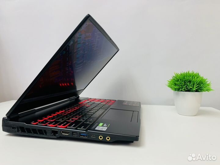 Игровой ноутбук MSI
