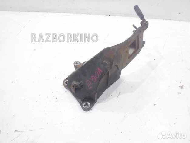 Кронштейн двигателя