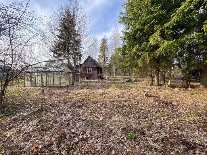 Дача 30 м² на участке 10 сот.