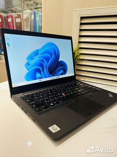 Lenovo ThinkPad T14 - 16/256GB, Core i5, Black