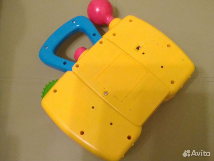 Развивающий музыкальный чемоданчик Little tikes