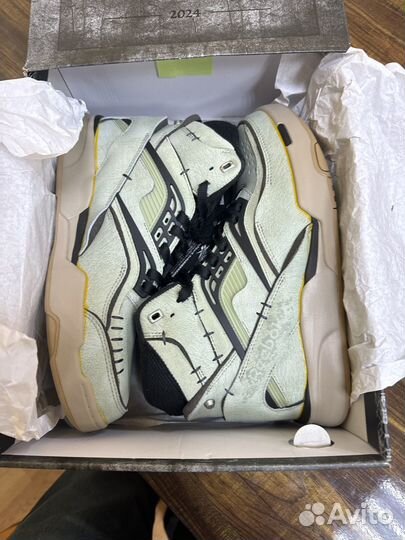 Кроссовки Reebok x universal monsters pump