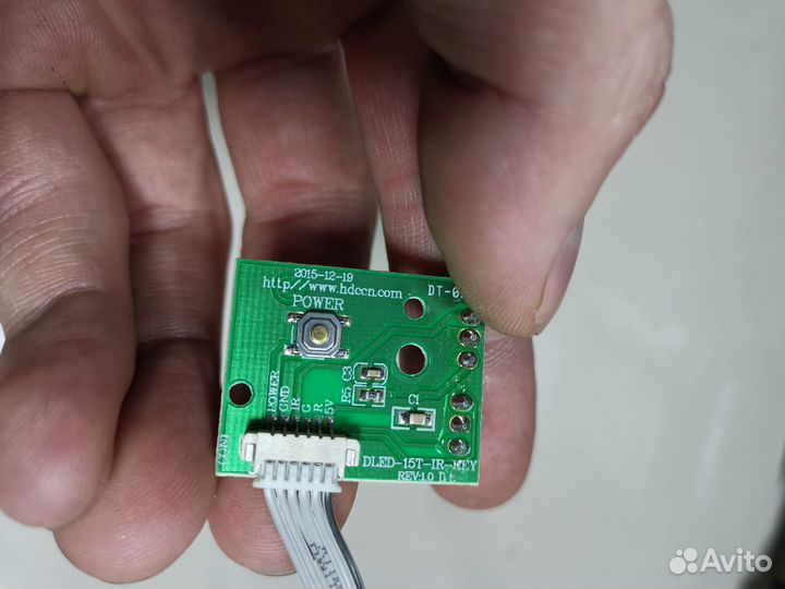 Телевизор BQ 2404B (Разбор)(По запчастям)