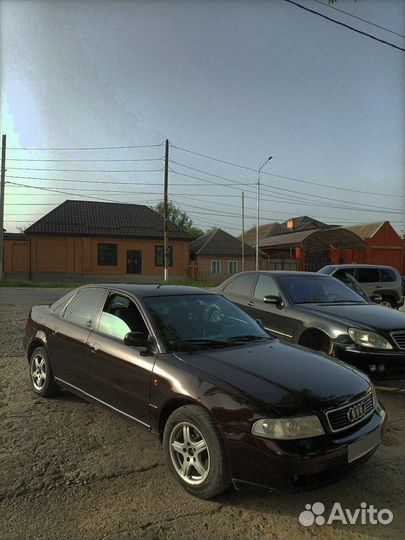 Audi A4 2.6 МТ, 1997, 415 061 км