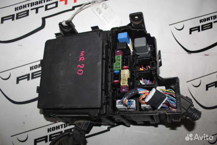 Блок предохранителей nissan sentra X-trail B16U DN