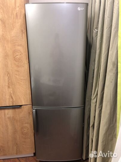 Продам холодильник LG b409ulsa