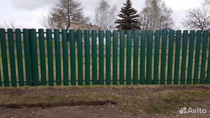 Забор из евроштакетника под ключ