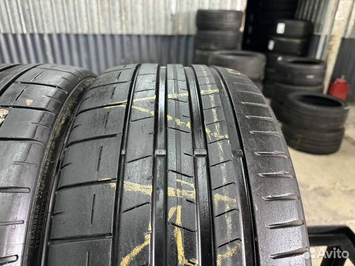 Pirelli P Zero PZ4 265/30 R21 98Y