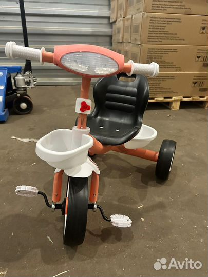 2. Велосипед детский, оранжевый