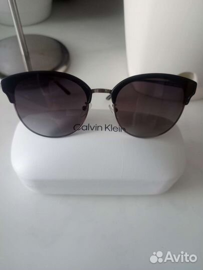 Солнцезащитные очки женские новые