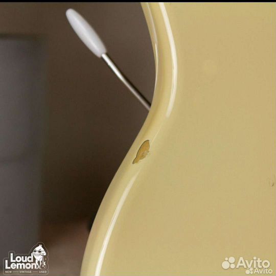 Fender Mustang (Япония)