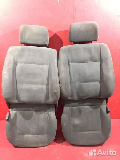 Ауди 80 сиденья передние левое правое