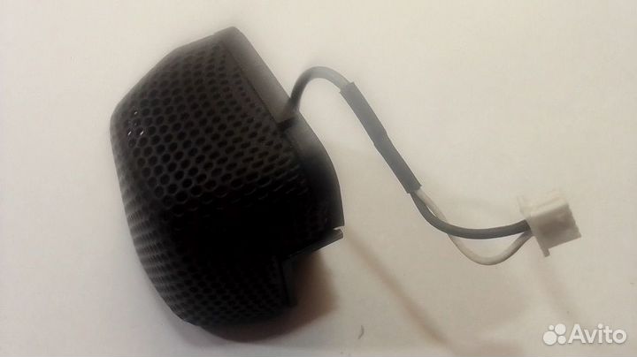 Микрофон японской видеокамеры