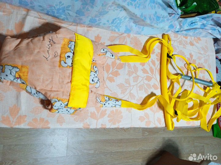 Детские качели прыгунки до 2 лет