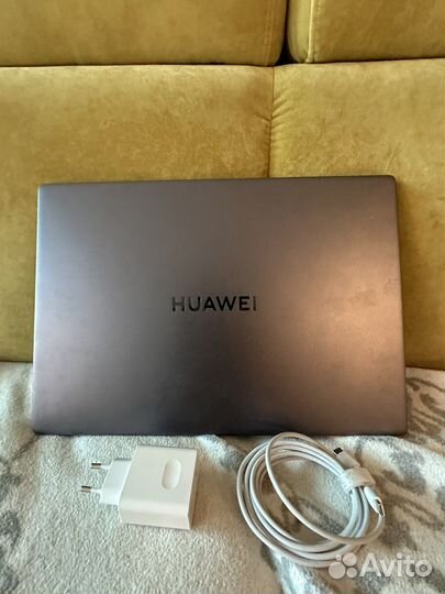 Huawei matebook d16 i7