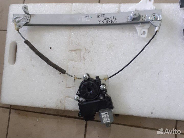 Стеклоподъемник передний правый левый Хендай Соляр