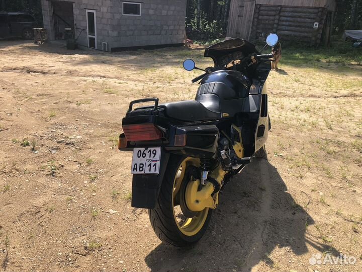 BMW K1