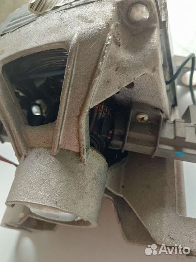 Двигатель на стиральную машинку