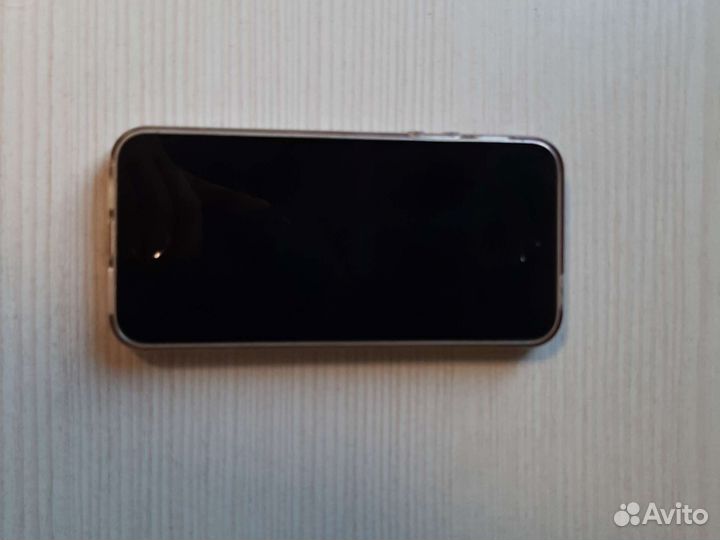 iPhone SE, 32 ГБ