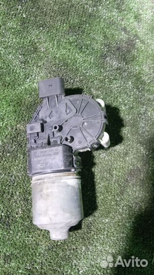 Моторчик стеклоочистителя передний Ford Focus