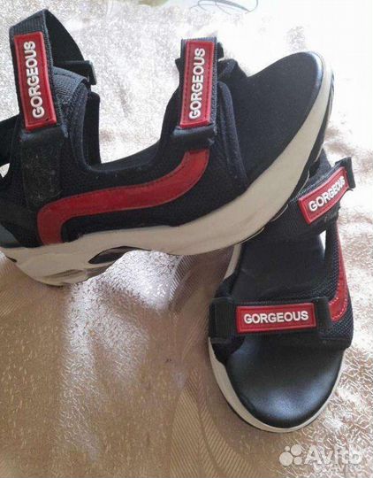 Босоножки37р