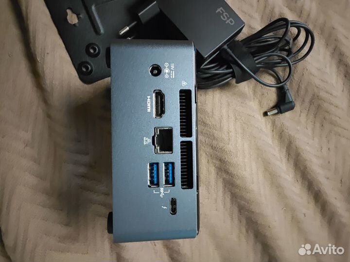 Мини пк Intel NUC 7I7BNH