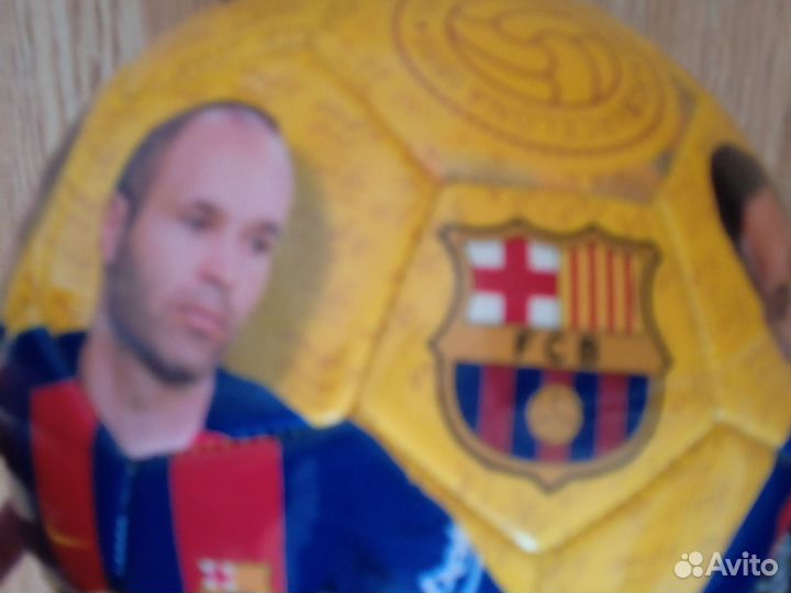 Футбольный мяч профессиональный