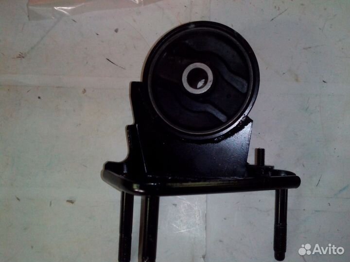 Опора двигателя Camry Vista 12361-62060