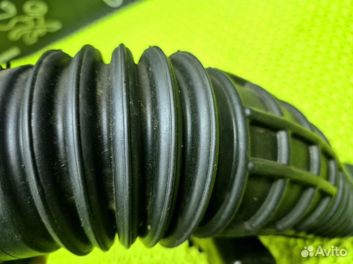 Патрубок воздушного фильтра Renault Arkana