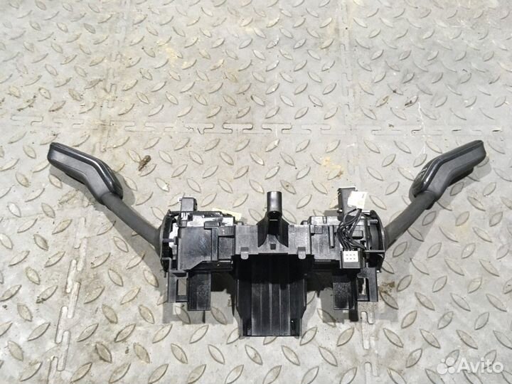 Переключатель подрулевой (Volkswagen Tiguan)
