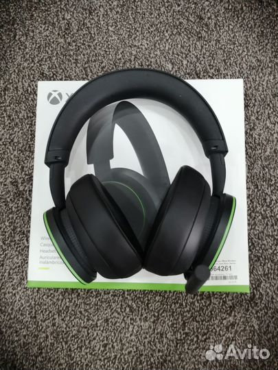 Беспроводные наушники Xbox Wireless Headset черный