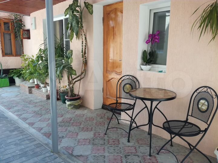 3-к. квартира, 60 м², 1/1 эт.