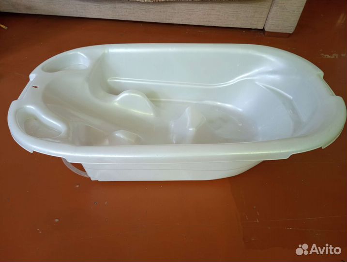 Ванночка для купания с горкой