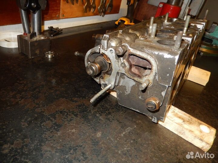 Головка блока цилиндров 21083