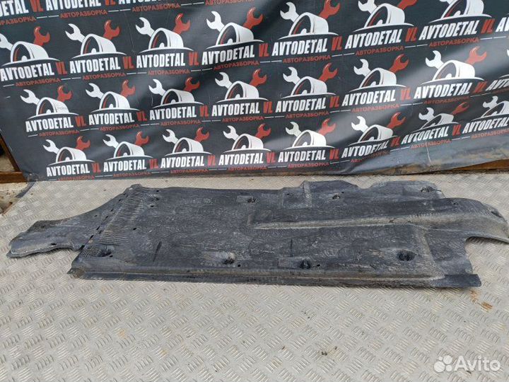 Защита днища кузова левая Skoda Rapid хэтчбек