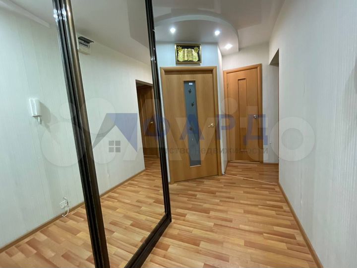 2-к. квартира, 56 м², 8/10 эт.