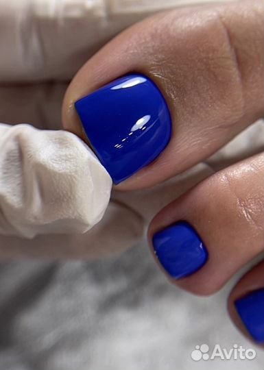 Модель на комплексный педикюр