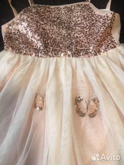 Нарядное платья для девочки