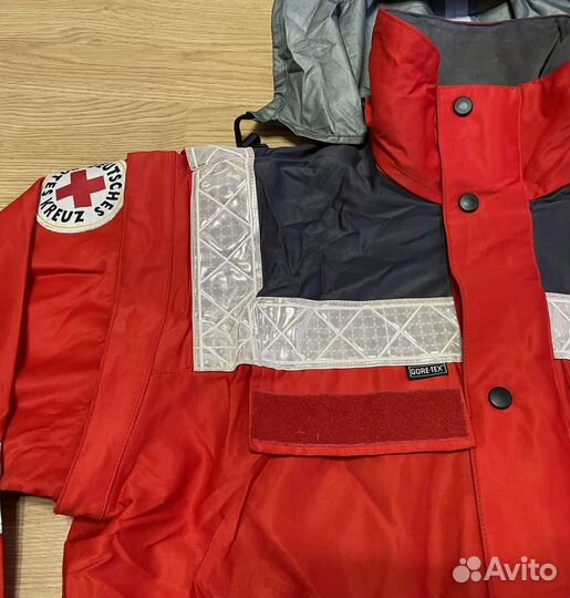 Мембранная куртка Gore Tex женская